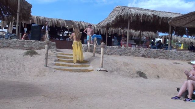 Чем кормят туристов в тройках Египта смотреть онлайн