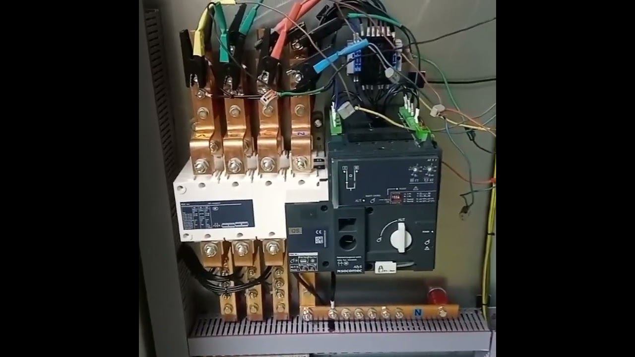 Лучшее оборудование! Socomec ATS #electrician  #engineer  #energy  #testing   #socomec