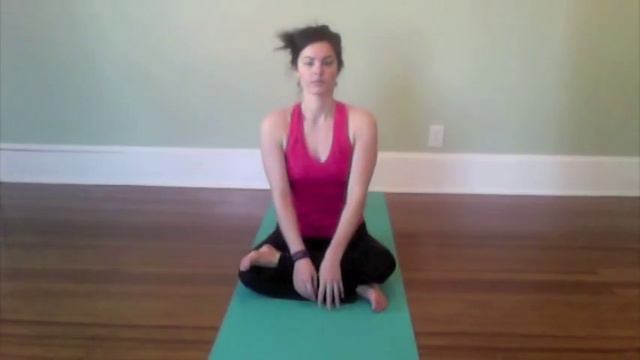 How to Get into Lotus Pose смотреть онлайн