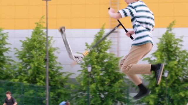 Fujifilm xt30 Cinematic test, slow motion, lens 80mm f2.8 120 fps. смотреть онлайн