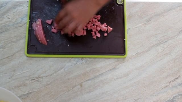 Окрошка на кефире и курином бульоне! Запомните этот рецепт! смотреть онлайн