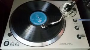 Technics SL-1301 проигрыватель виниловых пластинок