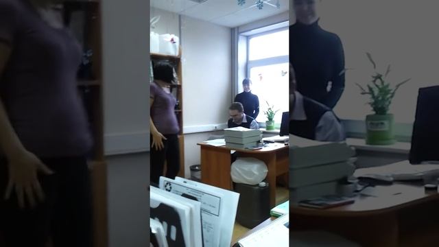Вот как надо уходить на пенсию!!! смотреть онлайн