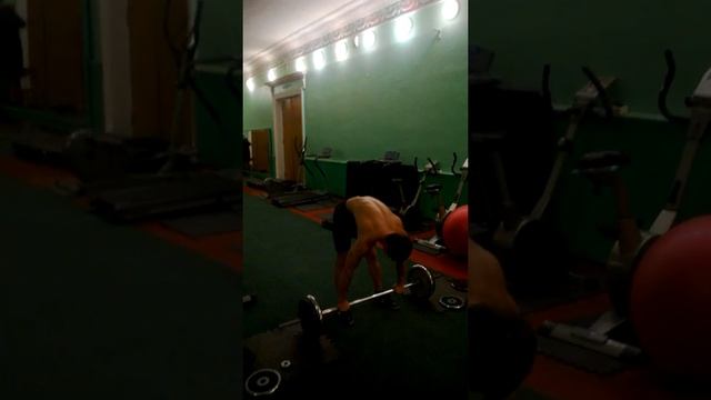 70кг на плечи. Очень чистый жим стоя соб вес 67,5 смотреть онлайн