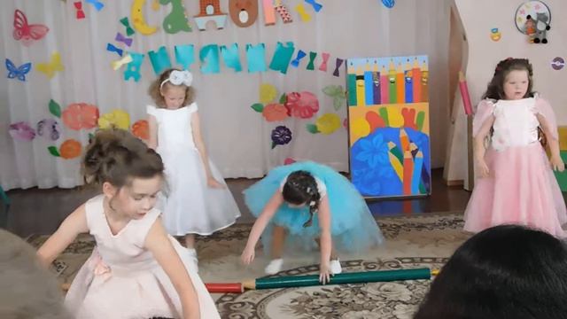 Танец "Коробка с карандашами" смотреть онлайн