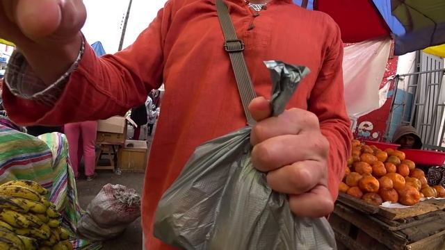 МАДАГАСКАР.ОСВАИВАЮСЬ СРЕДИ МЕСТНЫХ ЖИТЕЛЕЙ В АНТАНАНАРИВУ. смотреть онлайн