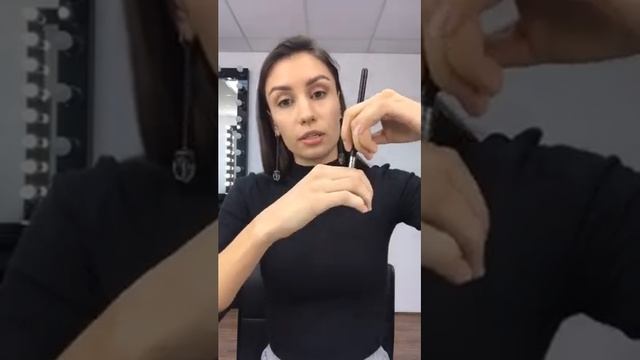 Ответ на вопрос в прямом эфире: Как правильно растушевывать тени? смотреть онлайн