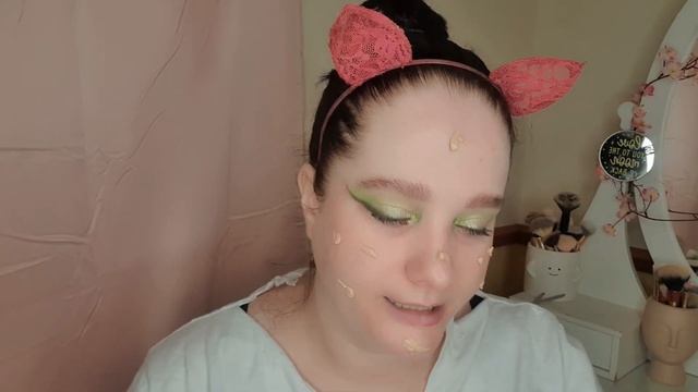 BEAUTY BAY? EARTHY PALETTE || HELLO MISS GREEN!! #beautybay