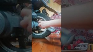 Замена нипеля или Соска) на китайском скутере 139 qmb