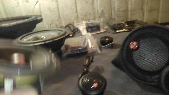 Трёхкомпонентный комплект звука на Туареги NF FL Золотой эксклюзив. смотреть онлайн