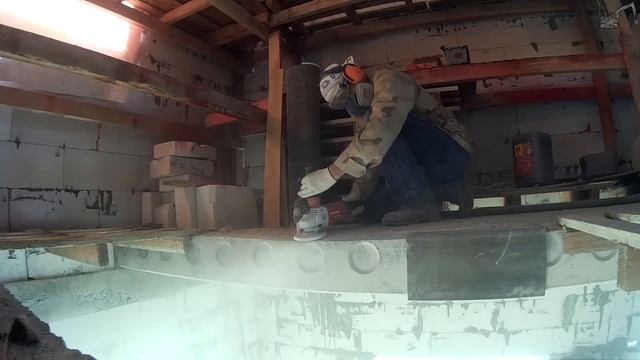 Поднимаю швеллер наверх, шлифую плиты перекрытия, привезли окна смотреть онлайн