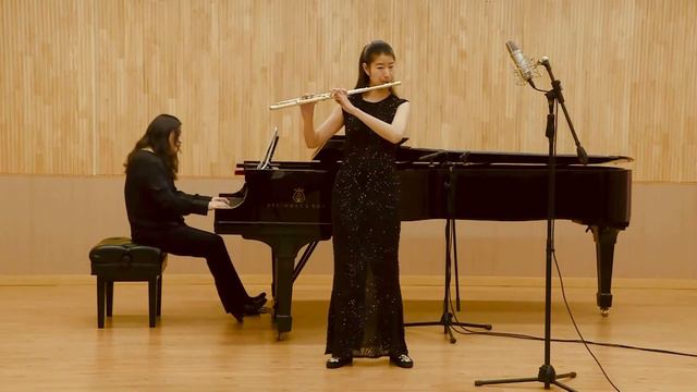 Concertino for Flute, Op. 107 by Chaminade смотреть онлайн