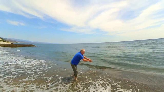 Алушта 19 05 20г. ПРОФЕССОРСКИЙ уголок ОТКРЫТ☝ЛЮДИ на ПЛЯЖЕ 👉у Чёрного моря🌊курорт в Крыму/Обзор. смотреть онлайн