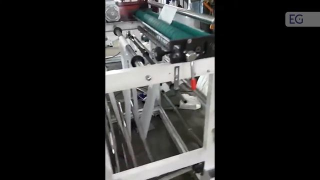 Производство пакетов ПВД/ПНД на пакетоделательной машине GFQ смотреть онлайн