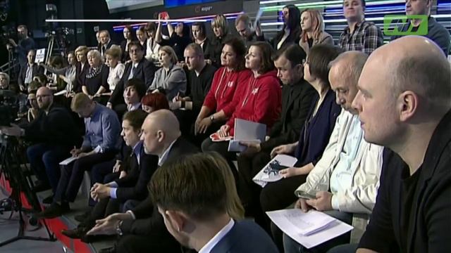 Наталья Комарова заявила, что готова остаться еще на один срок смотреть онлайн