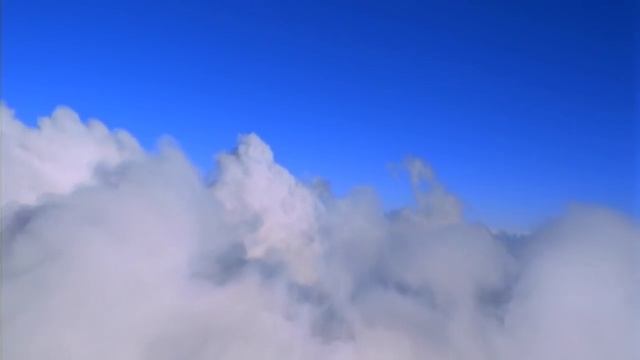 Полёт в облаках смотреть онлайн