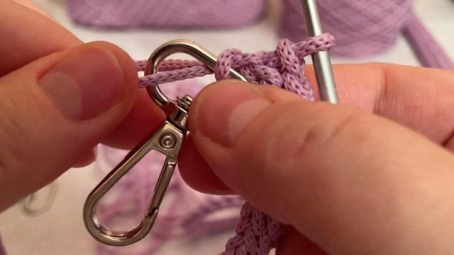 Он бесподобен ???? вяжется единым полотном? Рюкзак «Лилу» - подробный МК(часть 3) смотреть онлайн