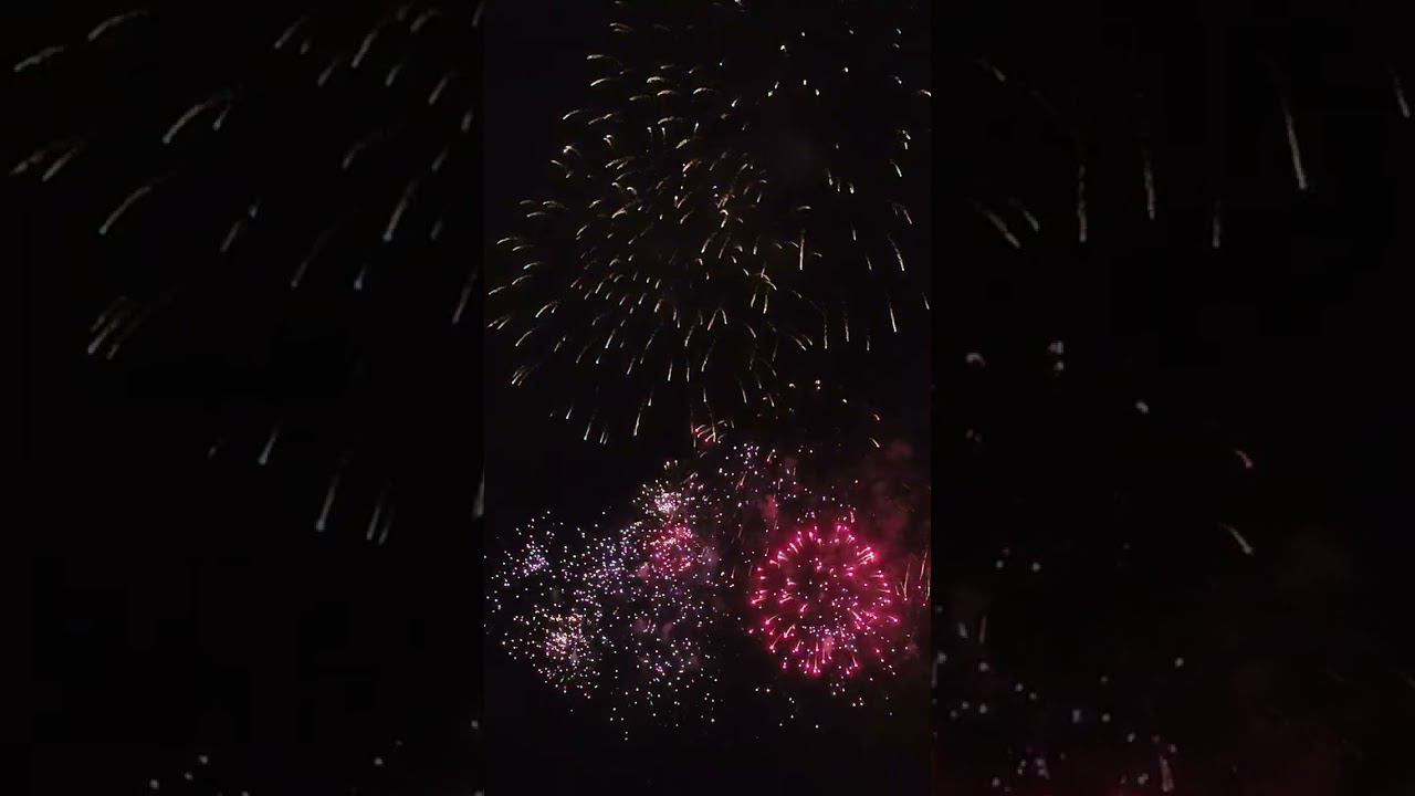 Салют в Санкт-Петербурге смотреть онлайн