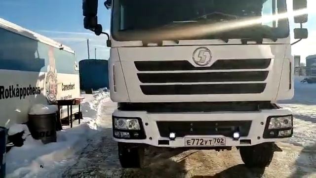 Автобетоносмеситель Шакман Ф3000 бочка 10куб. смотреть онлайн