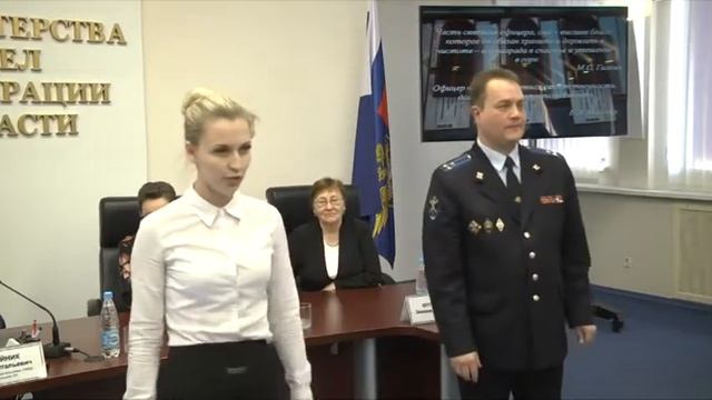 Первые погоны и служебные удостоверения смотреть онлайн