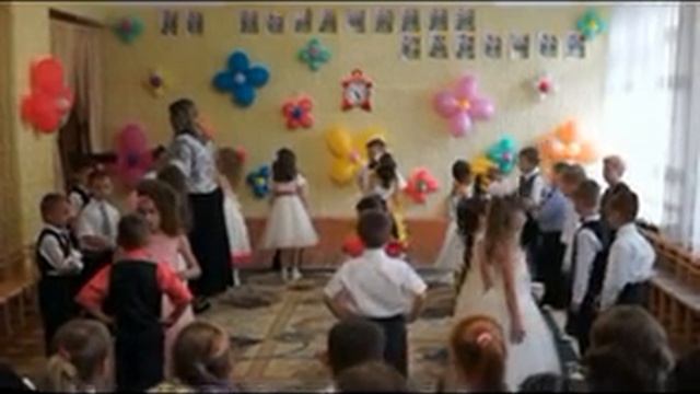 Ритмодекламация "Йде годинник" смотреть онлайн
