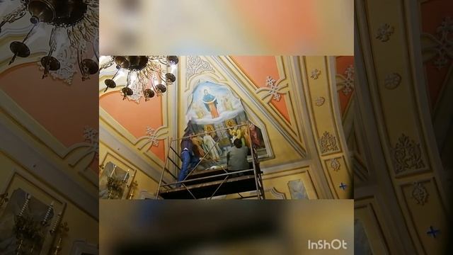 Монтаж композиции "Покров Пресвятой Богородицы" на своды храма. смотреть онлайн