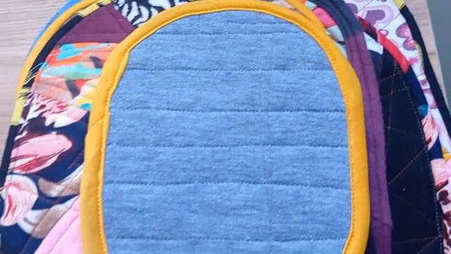 Показываю готовые изделия, ланчматы, фартуки. Пэчворк из кусочков ткани смотреть онлайн