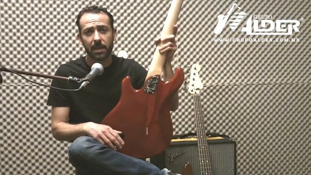 Fender American Deluxe Dimension Bass IV смотреть онлайн