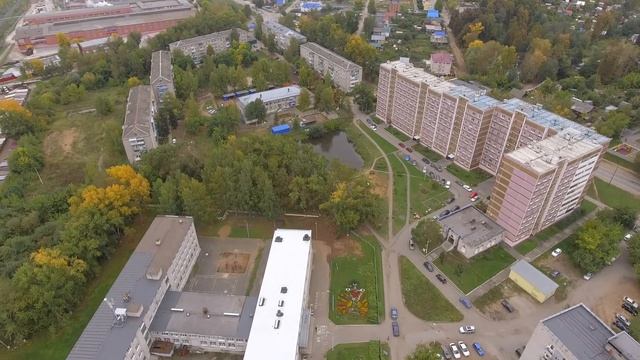 Ижевск. мкр. Малиновая Гора с высоты птичьего полета. Съемка Евгения Логинова смотреть онлайн