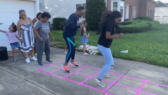 Family Fun - Double Dutch смотреть онлайн