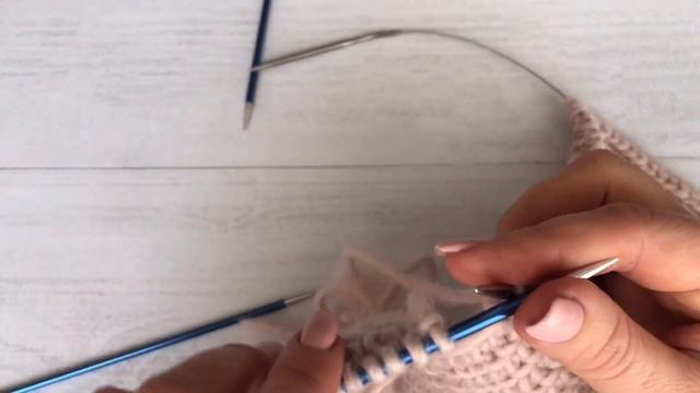 Тренд сезона! Двухсторонняя шапка-ушанка спицами/Мастер-класс для новичков смотреть онлайн