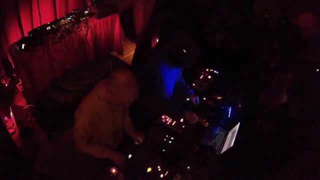 Крюк Общения + TESTFM: No bong for baby — live смотреть онлайн