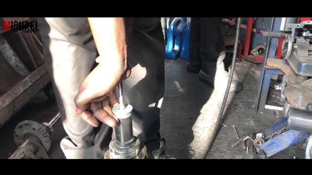Mazda Miata (NB) MX5 - KYB Front Shocks смотреть онлайн