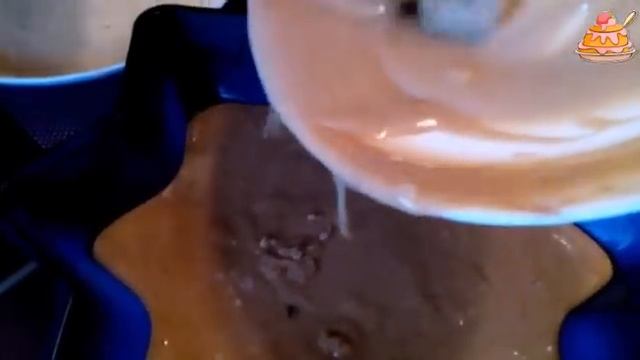 Легкий и вкусный ТОРТИК на кефире с цукатами и изюмом! смотреть онлайн