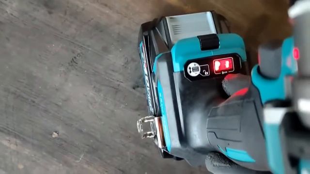 Taladro Percutor Atornillador MAKITA HP001GZ XGT 40V MAX