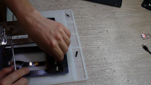 Разборка и замен дисплея Lenovo Tab 3 TB3-730X/TB3-730M \ replacement lcd lenovo tab 3 TB3-730X смотреть онлайн