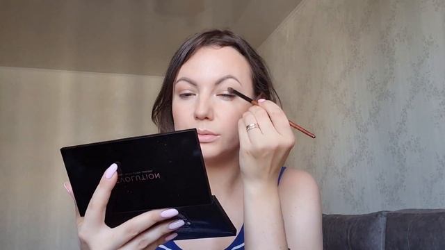 МАКИЯЖ НА КАЖДЫЙ ДЕНЬ С АКЦЕНТОМ НА ХОЛЕНУЮ СИЯЮЩУЮ КОЖУ смотреть онлайн