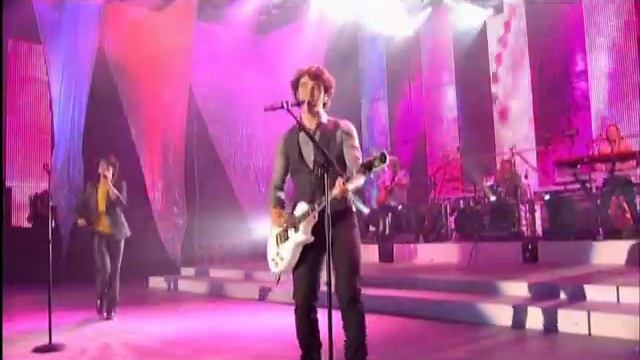 S.O.S. (Disney Channel Games) - Jonas Brothers Super HQ смотреть онлайн