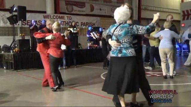 THE BEAT POLKA BAND AT POLKA HARVEST DANCE "WALKING WALTZ" смотреть онлайн