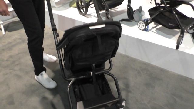NEW! CYBEX EEZY S TWIST STROLLER - ABC KIDS EXPO 2017 смотреть онлайн