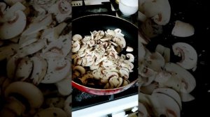 ЭТОТ САЛАТ ВКУСНЕЕ ЧЕМ “ОЛИВЬЕ”! Салат ДИРЕКТОРСКИЙ  - конкурент салату Оливье НА ПРАЗДНИЧНЫЙ СТОЛ