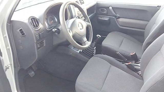 Suzuki Jimny 1.5 DDiS 2009 смотреть онлайн