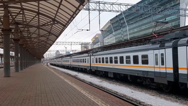 Прибытие Электропоезда ЭД4М-470 на Киевский вокзал 26.02.2022 смотреть онлайн