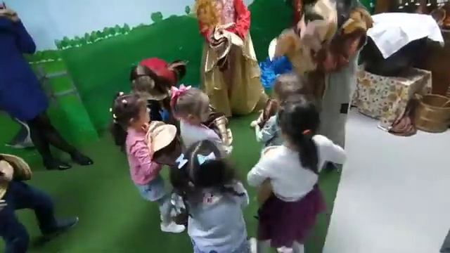 Масленица в Доме Сказок// избушка бабы Яги// Жар Птица // чучело //печем блины смотреть онлайн