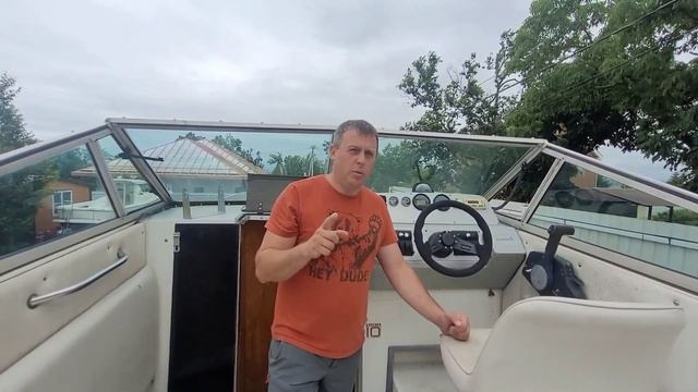 Обзор и продажа катера CRUISERS HOLIDAY 2670 с мотором переделанным из стационарного на подвесной . смотреть онлайн