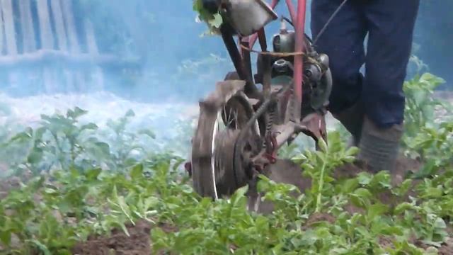 Окучник из бензопилы смотреть онлайн