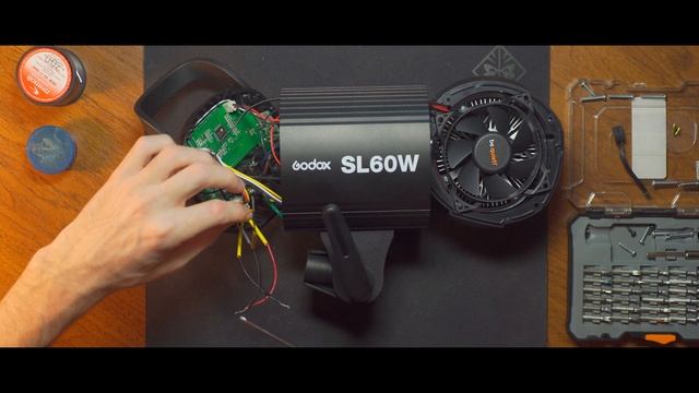Делаем тише видеосвет Godox SL60W Замена вентилятора смотреть онлайн