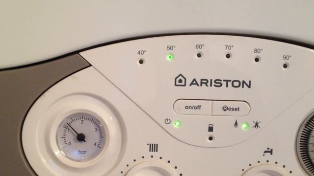Ariston Ecombi feeding back and waking people up - including neighbours смотреть онлайн