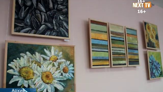 В библиоцентре проходит выставка картин Романа Ислаева смотреть онлайн