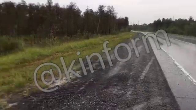 Под Сургутом перевернулся Рено Дастер. смотреть онлайн